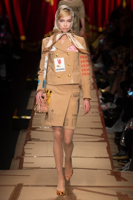 Moschino, осень-зима 2017/18