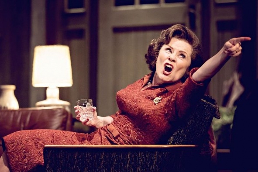 Вторник, 15 августа Проект Theatre HD продолжает радовать летними премьерами. На этот раз смотрим «Кто боится Вирджинии Вулф?», знаменитую пьесу