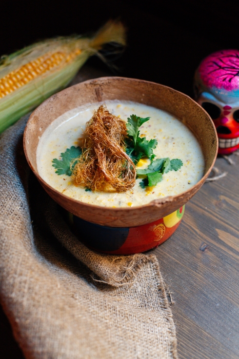 Суп из молодой кукурузы с жареным беконом и сливками, гастробар El Copitas