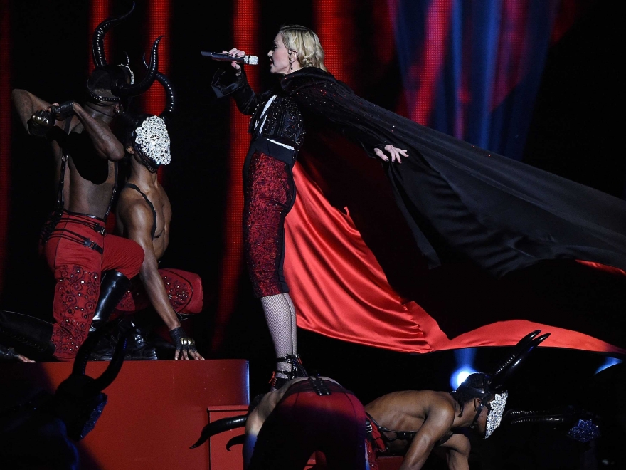 Brit Awards, 2015 год