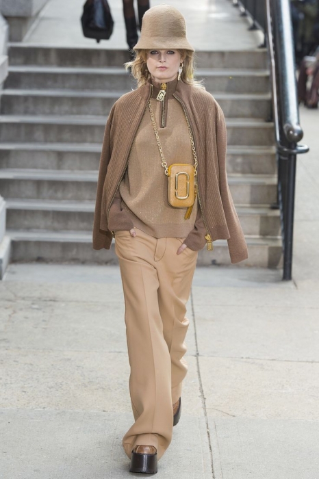 Масляный ром: Marc Jacobs