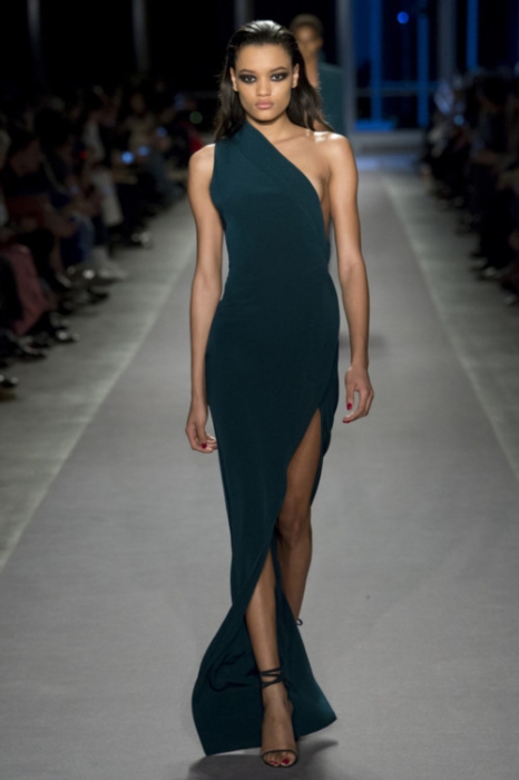 Тенистая ель: Brandon Maxwell