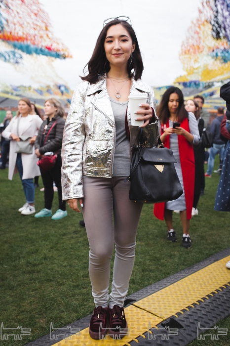 Авелина: сумка Coccinelle, криперы Fenty X Puma