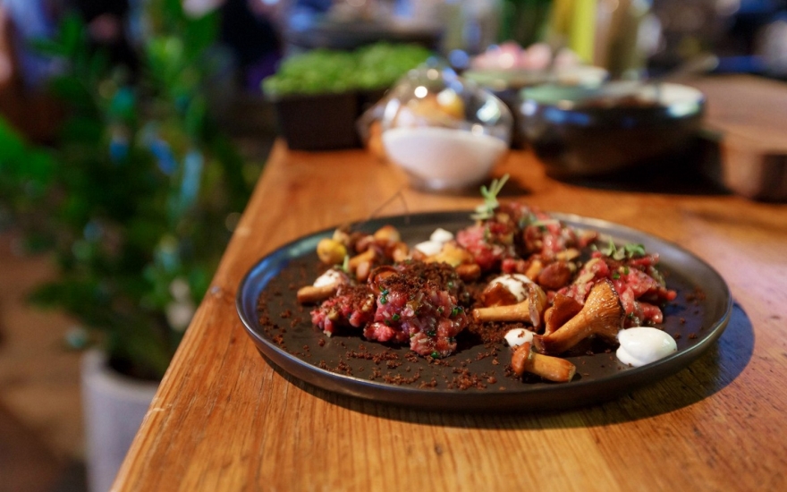 Тар тар с лисичками (ресторан Hitch)