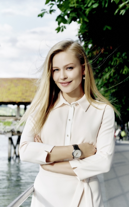 Актриса Юлия Пересильд в часах Rado