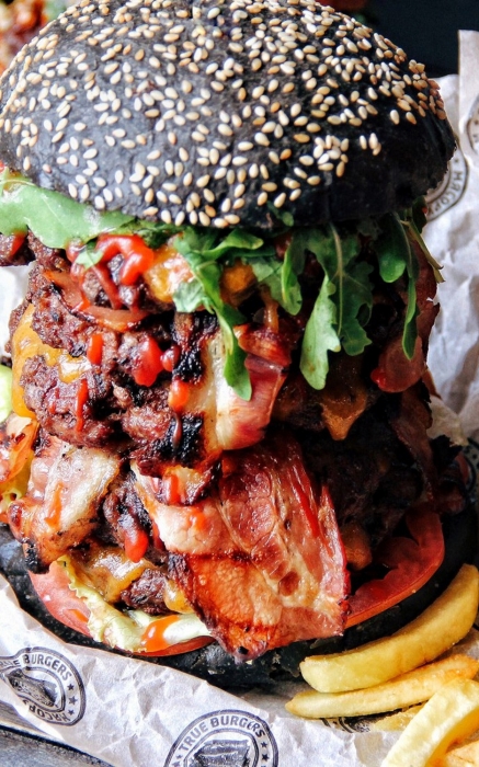 Бургер с беконом