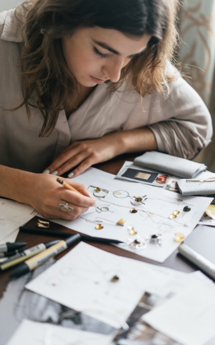 Прорисовка эскизов для первой коллекции Ambery