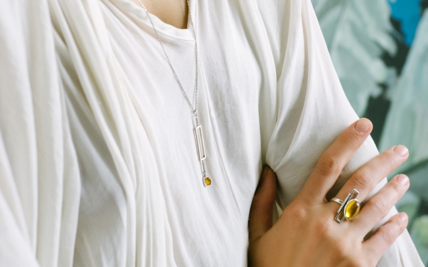 Готовые украшения Ambery