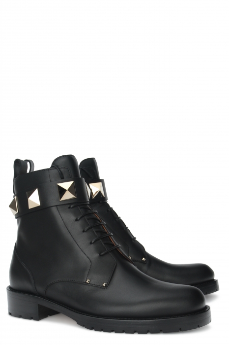 Valentino, 62 800 рублей (nevsky 152)