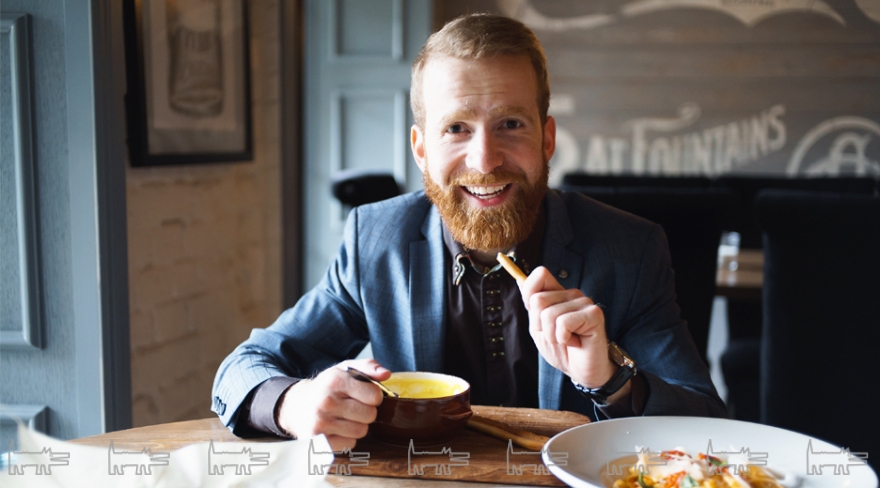 Ведущий и организатор событий Роман Беагон