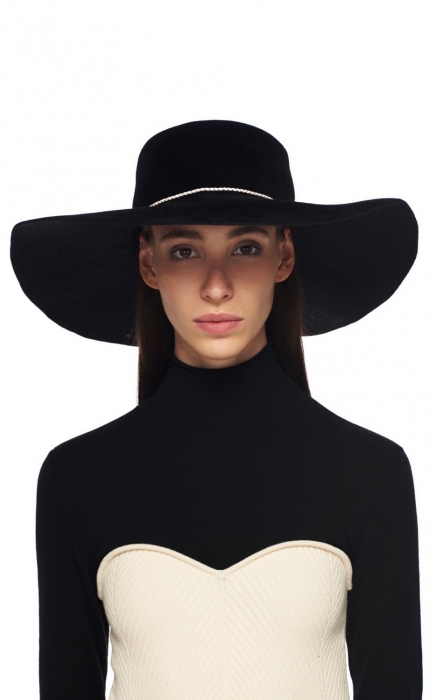 Eugenia Kim, 13 120 рублей (Au Pont Rouge)