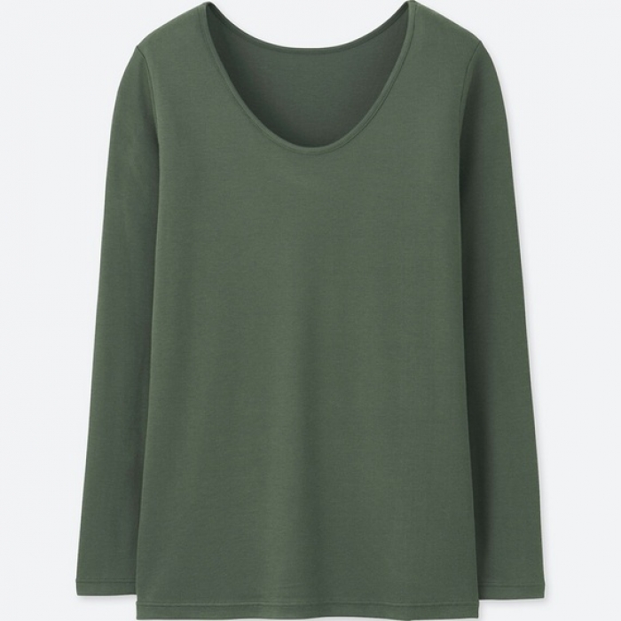 Женская футболка с длинным рукавом HEATTECH, 999 рублей.