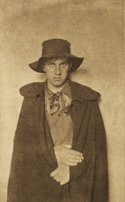 В.В. Маяковский, Москва, 1910 год