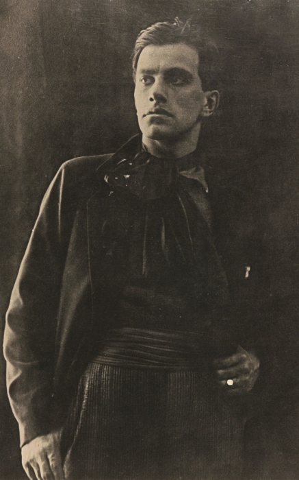 Кинопроба к фильму «Не для денег родившийся»: В.В. Маяковский в роли Ивана Нова, Москва, 1918 год