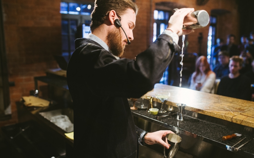 Мастер-класс лучшего бартендера России 2012 по версии Diageo Reserve World Class Дениса Кряжева (Farenheit)