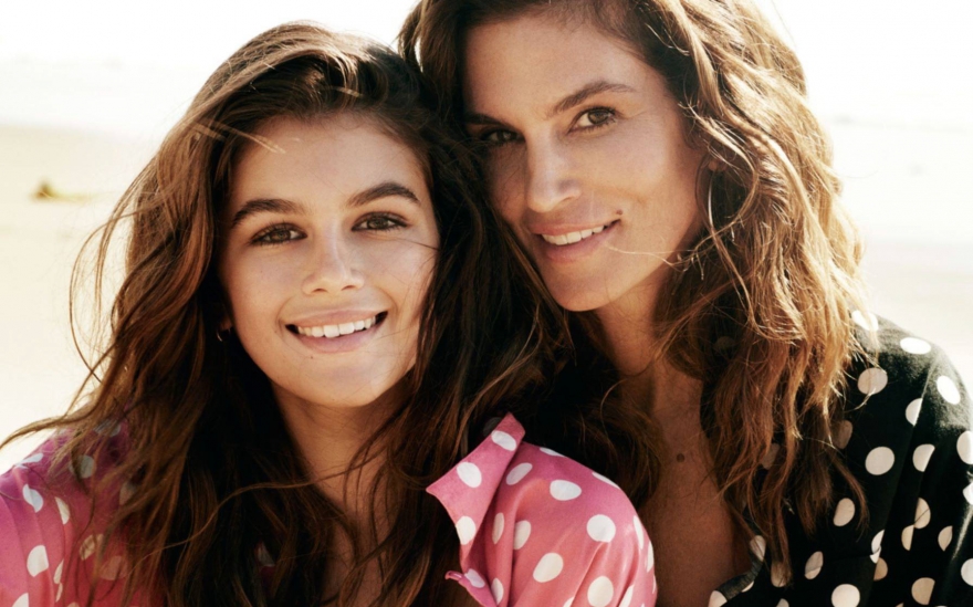 Кайя Гербер и Синди Кроуфорд для французского Vogue