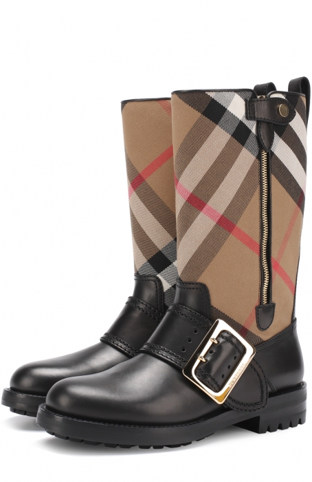 Burberry, 59 000 рублей (ДЛТ)