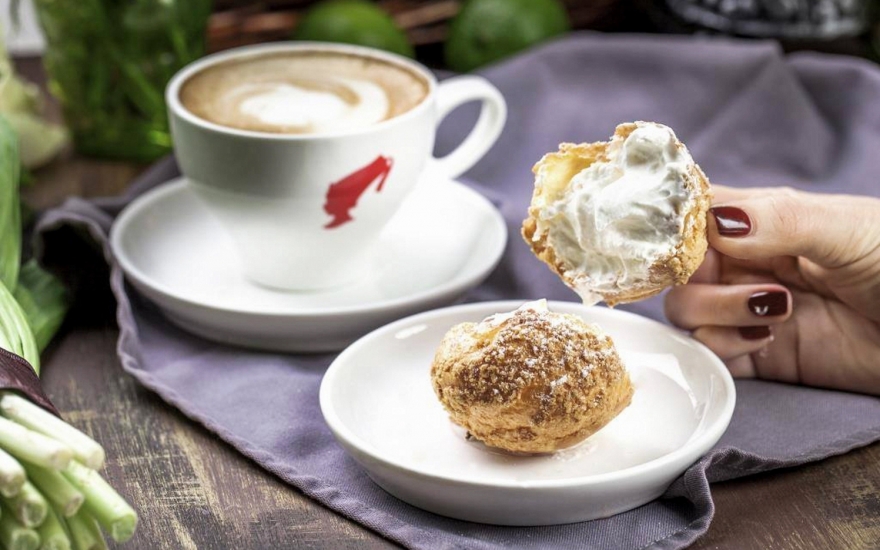 Булочки с кремом