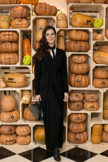 Алина Возбранная