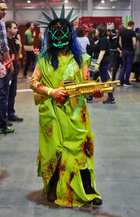 Статуя Свободы («Судная ночь 3»)