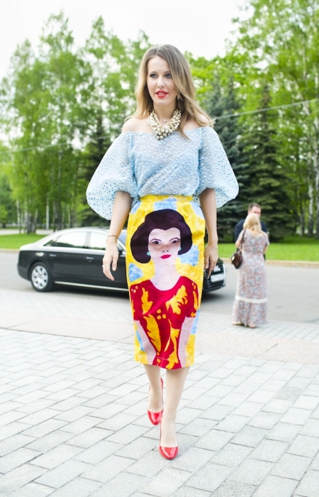 Собчак в комплекте от Vika Gazinskaya