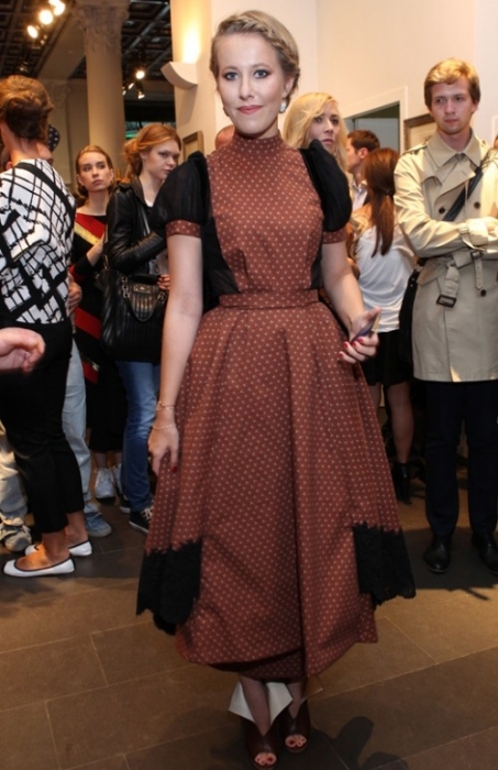 Ксения Собчак в платье от Ulyana Sergeenko