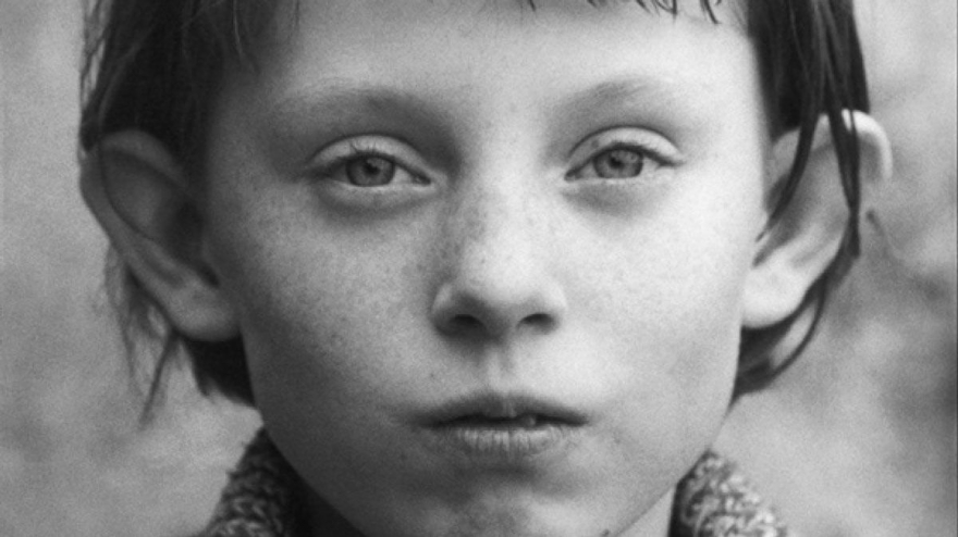 Кадр из фильма "Сатанинское танго" Белы Тарра