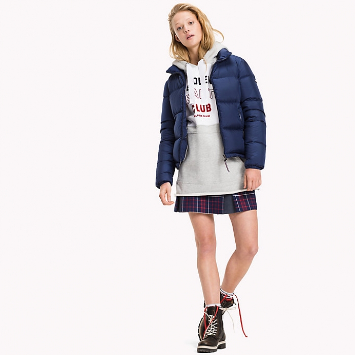 Пуховая куртка из полиэстера, 18 990 рублей