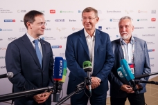 Владимир Гусев, Владимир Мединский. Владимир Евтушенков