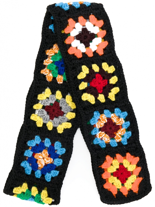 JW Anderson, шарф с плетением, 26900 руб.