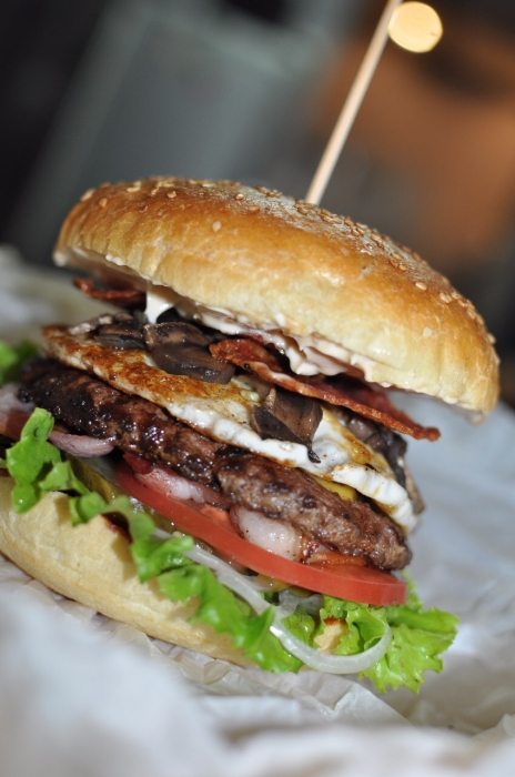 Бургер "Алеша" в "Градиент"