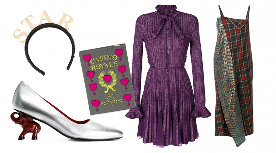 Ободок для волос Dolce & Gabbana, 42 000 руб.; туфли Dorateymur с резным каблуком, 26 977 руб.; клатч-книга Olympia Le-Tan, 86 104 руб.;плиссированное