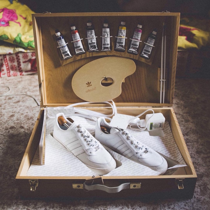 Adidas Adicolor W1 1/1000