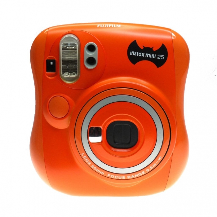 Фотоаппарат "Instax Mini 25" Orange от Fujifilm, 3 990 руб.