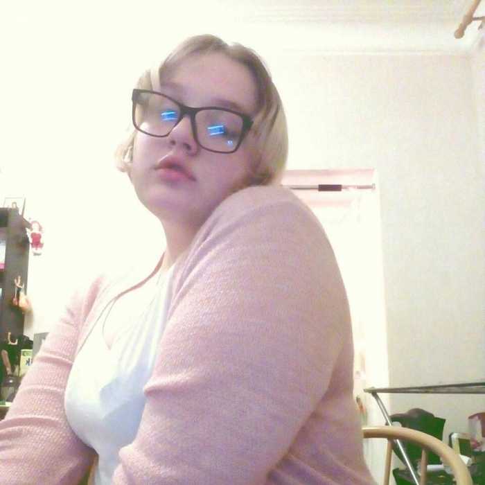 Это фото Елизавета выложила под тегом #твоелицовсегданорма