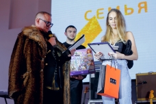 Вероника Куваева, Денис Попов