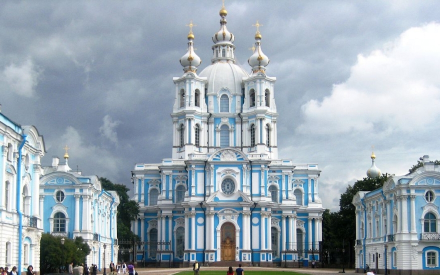 Смольный собор