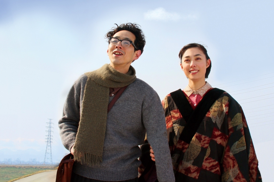 Понедельник — вторник, 18 — 19 декабряВ кинотеатре «Мир» завершается фестиваль японского кино. Сегодня на большом экране покажут фильм «Жена Гэгэгэ» о