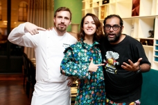 Игорь Гришечкин, Матильда Шнурова. Гагган Ананд