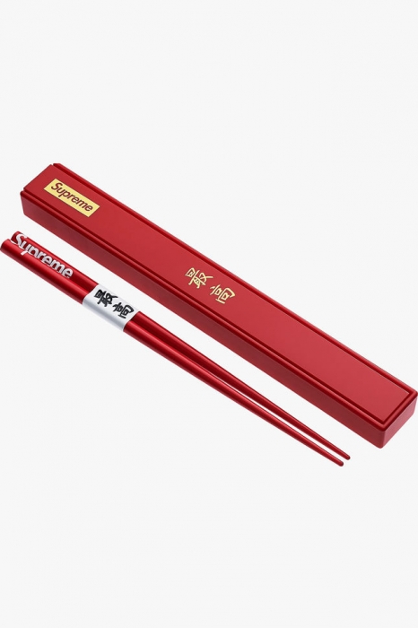 Китайские палочки от Supreme