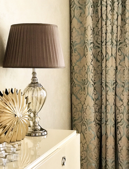 Все портьерные ткани в доме выбраны из коллекции текстильной компании Espocada и заказаны в салоне Lexx