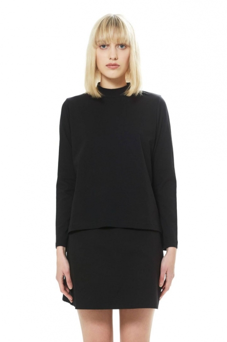 Лонгслив NNedre, старая цена — 2990 рублей