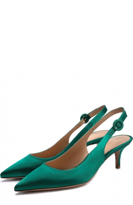 Туфли Gianvito Rossi, 36 500 рублей (ДЛТ)