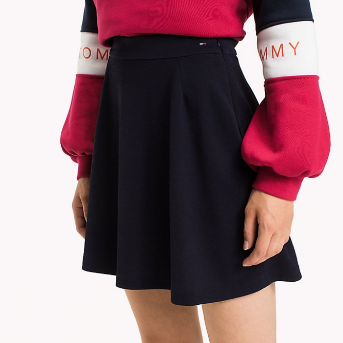Юбка Tommy Jeans, 5590 рублей (Tommy Jeans)