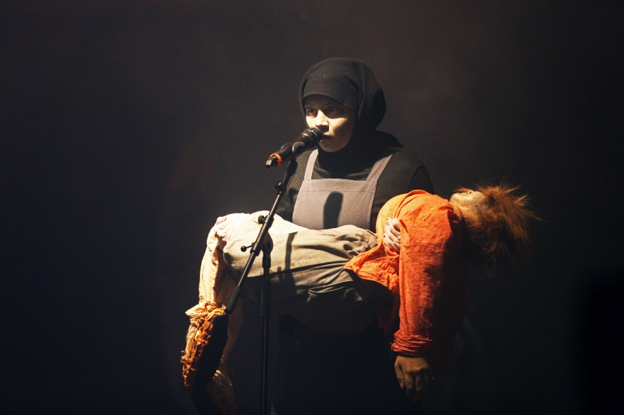 Ольга Ванькова — женщина с Канатной улицы в спектакле «Губернатор»