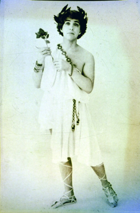 Сергей Курехин в образе античного гения. 1994 год. Фото О. Моисеева