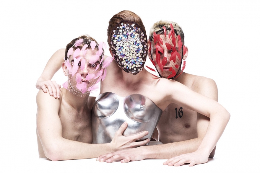 Лукбук первой коллекции Amplituda Design. Фото: Lesley G.