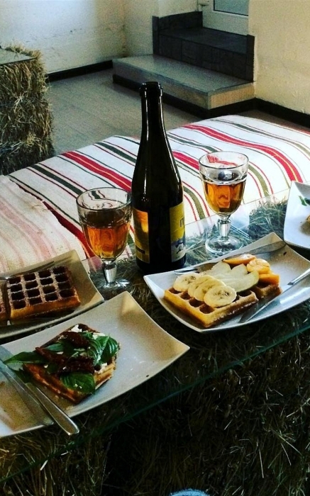 «Сидро и Трдло» — творческое пространство с настоящим сеновалом, сидром и чешскими калачиками-трдельниками от пивного кейтеринга «Шустрый шмэль»