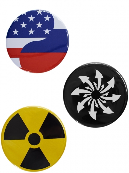 Набор значков Gosha Rubchinskiy, 1200 рублей (Au Pont Rouge)