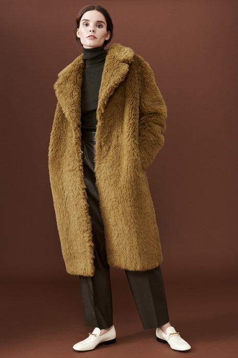 Маша Игошина в лукбуке бренда osome2some, осень-зима 2017/18